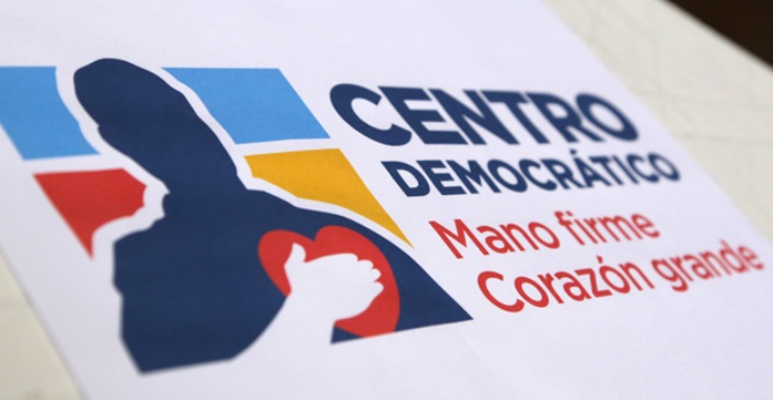 Desde ya, divisiones y reparticiones de cargos públicos al interior del Centro Democrático Desde ya, divisiones y reparticiones de cargos públicos al interior del Centro Democrático