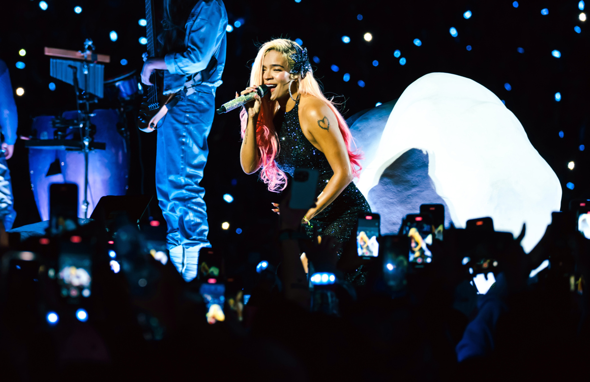 Karol G se suma al nuevo álbum de Andrea Bocelli Karol G se suma al nuevo álbum de Andrea Bocelli