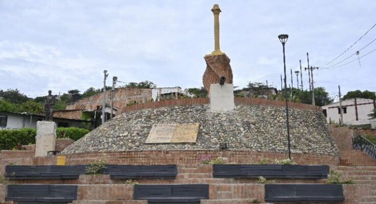 En Cúcuta, la ‘Loma se quedó sin su Bolívar’ que la proteja’ En Cúcuta, la ‘Loma se quedó sin su Bolívar’ que la proteja’