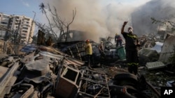 Al menos 77 muertos en Líbano y Gaza a causa de nuevos bombardeos de Israel Al menos 77 muertos en Líbano y Gaza a causa de nuevos bombardeos de Israel
