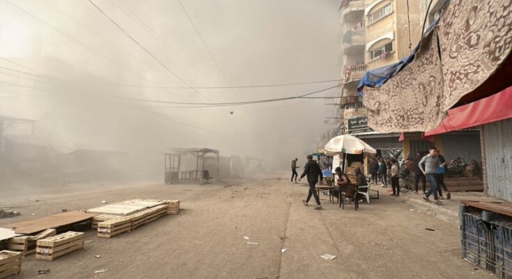Ataques israelíes matan a más de 120 personas en Gaza en 48 horas y dañan un hospital: médicos Ataques israelíes matan a más de 120 personas en Gaza en 48 horas y dañan un hospital: médicos