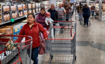 Afectados por aranceles, los estadounidenses sienten ansiedad por futuro de la economía Afectados por aranceles, los estadounidenses sienten ansiedad por futuro de la economía