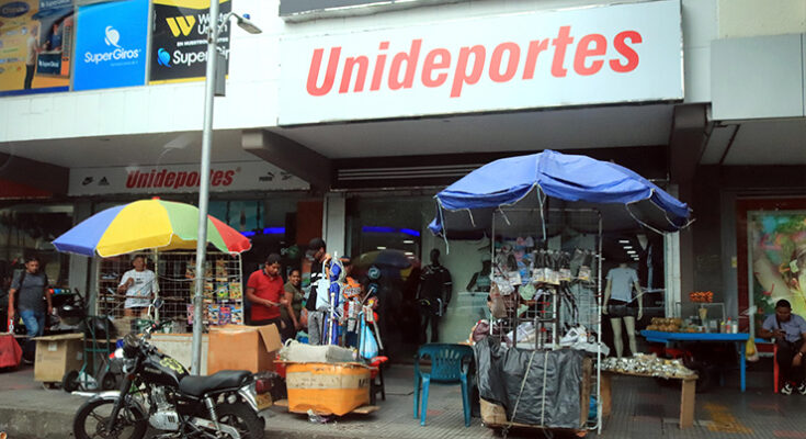 8 de cada 10 comerciantes de Cúcuta reportan caída en ventas y menos flujo de compradores venezolanos 8 de cada 10 comerciantes de Cúcuta reportan caída en ventas y menos flujo de compradores venezolanos